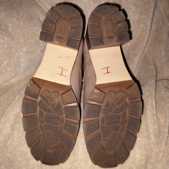 Korks by Kork Ease heeled ankle boots. Sz 9 - Picture 7 of 8